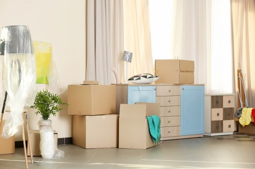 Local Kennington storage service for residential and commercial needs