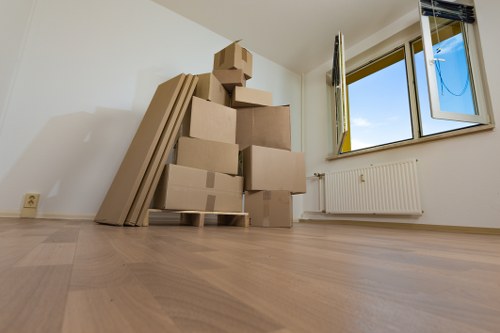 Moving truck service for local home moves in Kennington